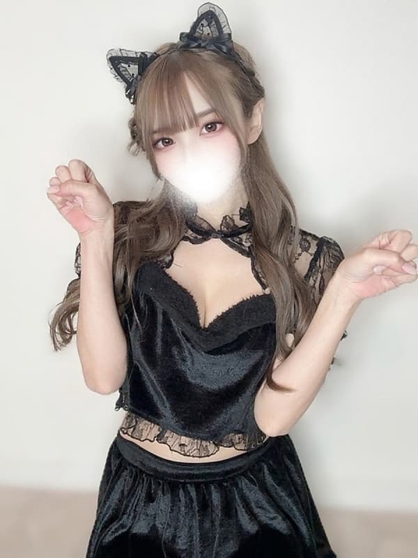 白愛せりな