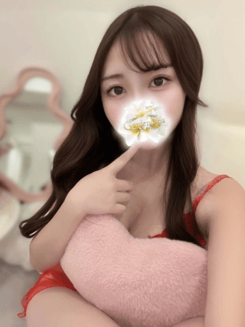 白咲 ゆあ