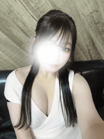 虹帆 まい