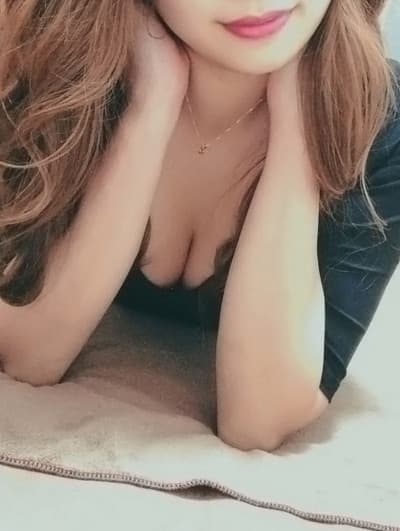 あやな