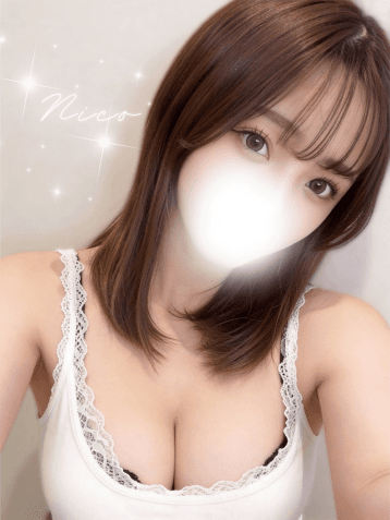 小鳥遊 にこ
