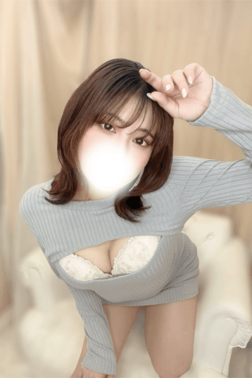 百瀬 こなん