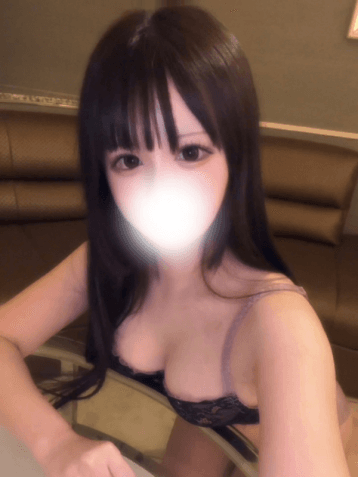 西川 ここな