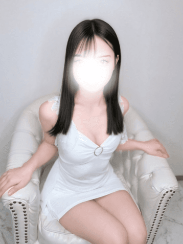 白峰 れいな
