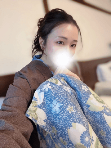 青葉 りな