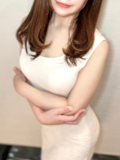 麻生 ひなこ