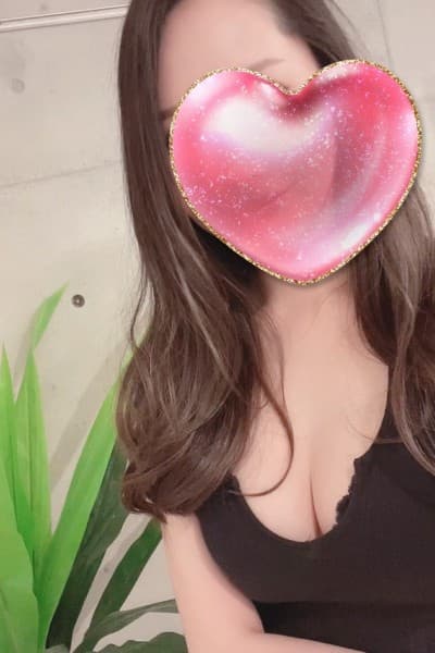 山岸 由花子