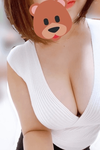 葉月 りいさ