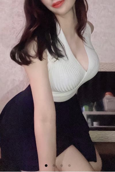 LISA LILY (リサリリィ)    泉 こはる