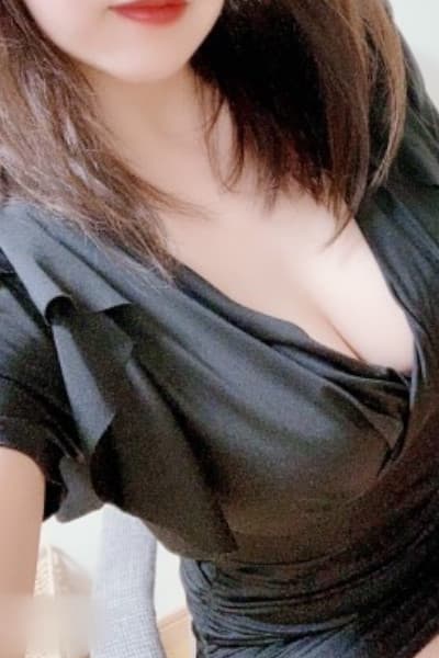 篠崎 まりな