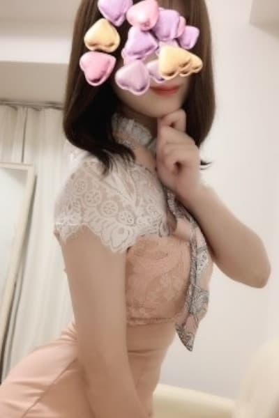 皐月 ひな