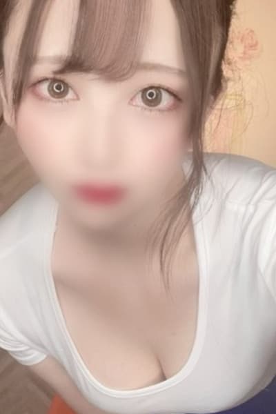 南 えれな