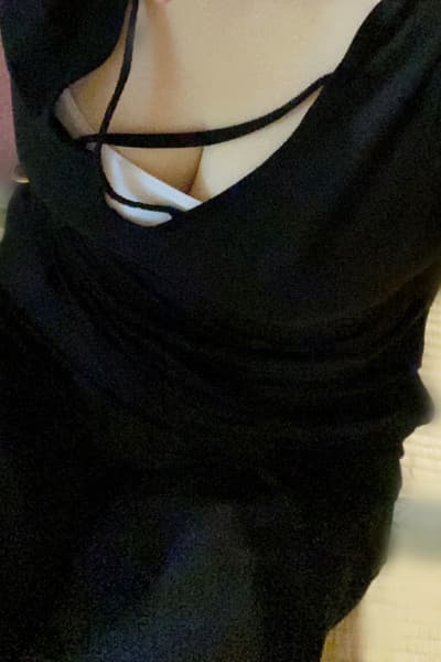 成瀬 まい
