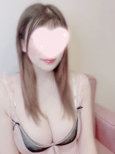 芹沢 ゆあ